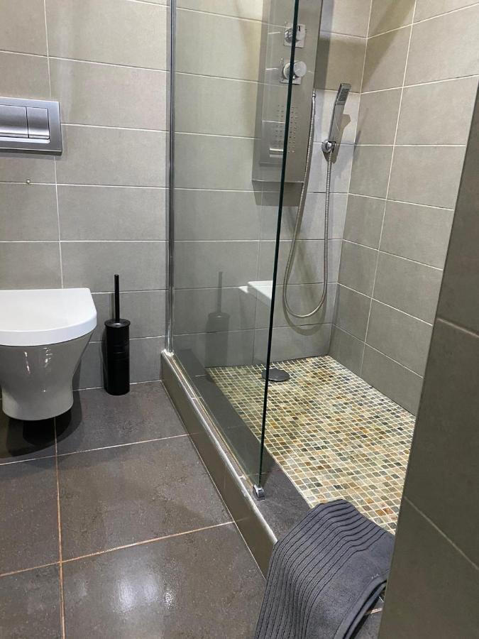 Deluxe Apartment In Albufeira Old Town, 200M Walk To Beach, Pool Parking Exteriér fotografie